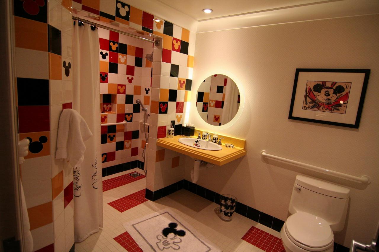 Breathtaking 35+ Best Mickey Mouse Bathroom Collection Ideas For Your
