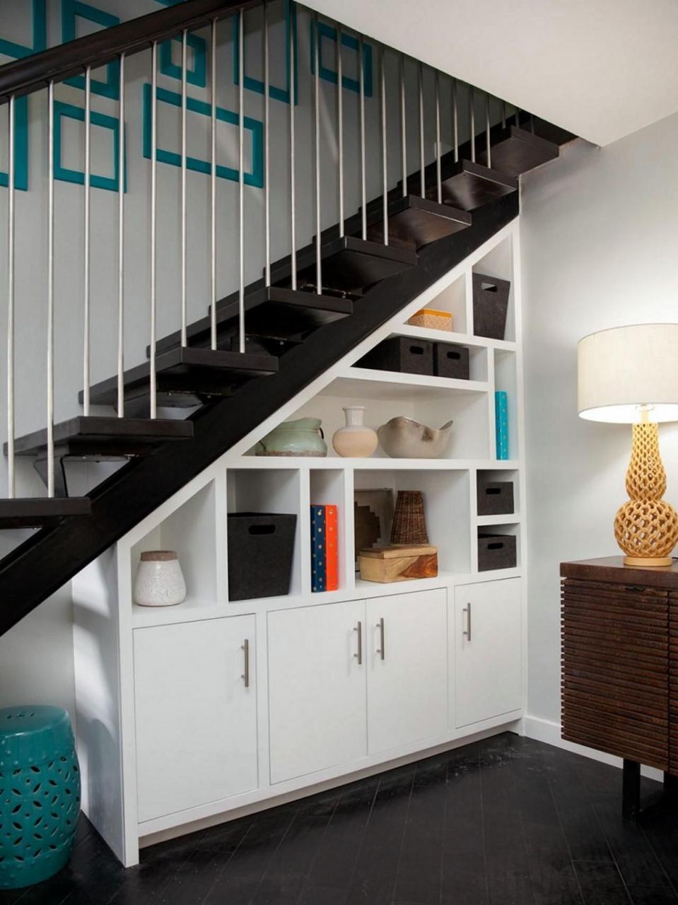 20+ Closet Under Stairs Storage DECOOMO