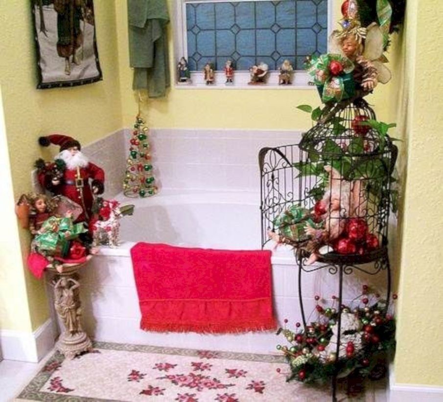 Cute farmhouse christmas decoration ideas 16 Unique Bathroom Decor