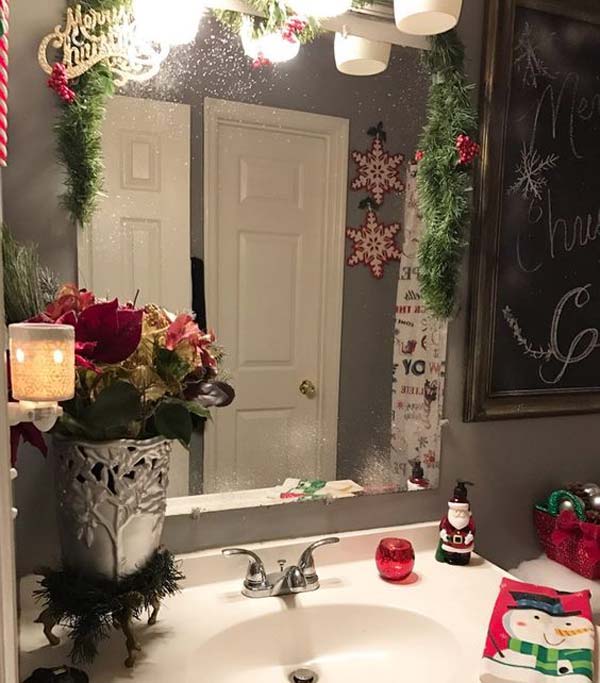 Top 31 Awesome Decorating Ideas to Get Bathroom a Christmas Look