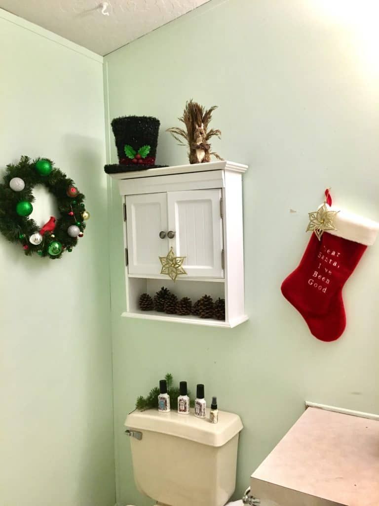 Easy Christmas Bathroom Decorating Ideas Bathroom decor, Christmas