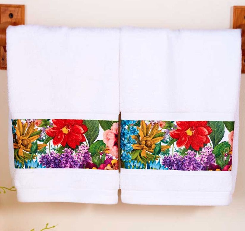 Bold Floral Guest Hand Towels Bathroom Decorating Idea Set of 2 Cotton