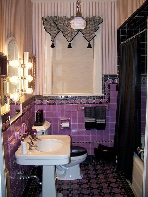 20+ Purple Wallpaper Ideas That You Can Paint At Your Bathroom