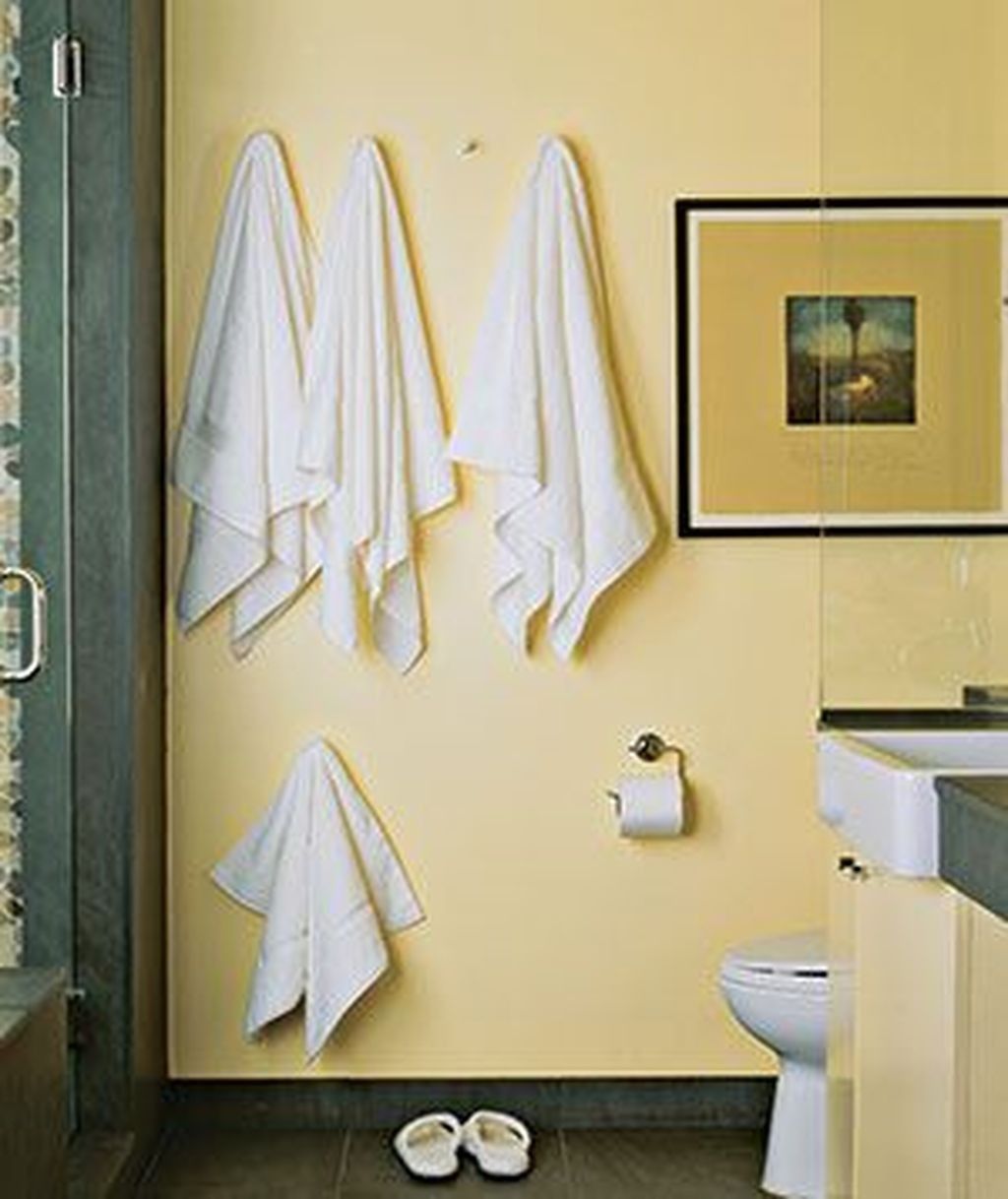 11+ Hanging Bathroom Storage Ideas to Maximize your Small Bathroom