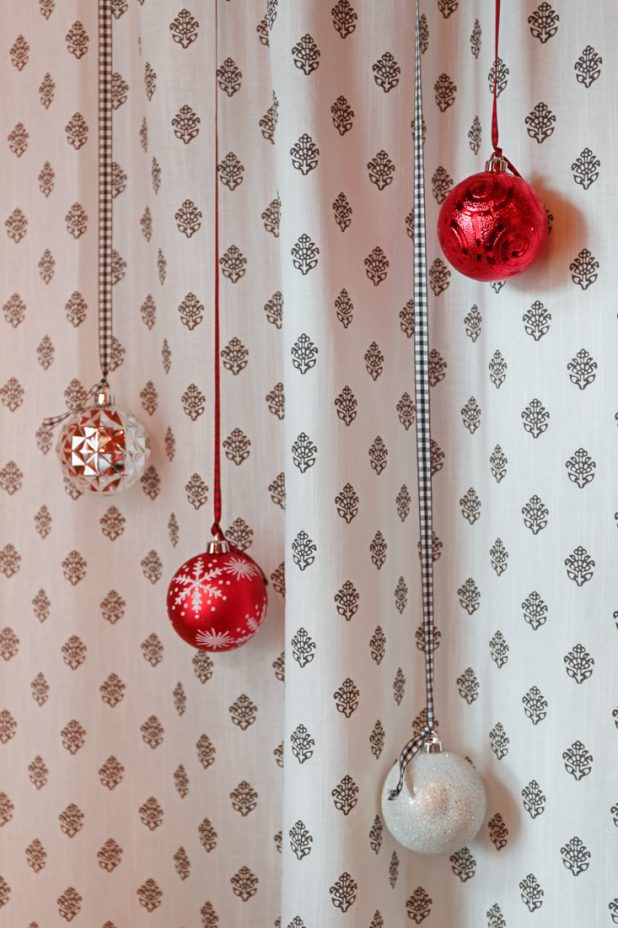 Stunning Christmas Bathroom Decor Ideas To Get In The Holiday Mood