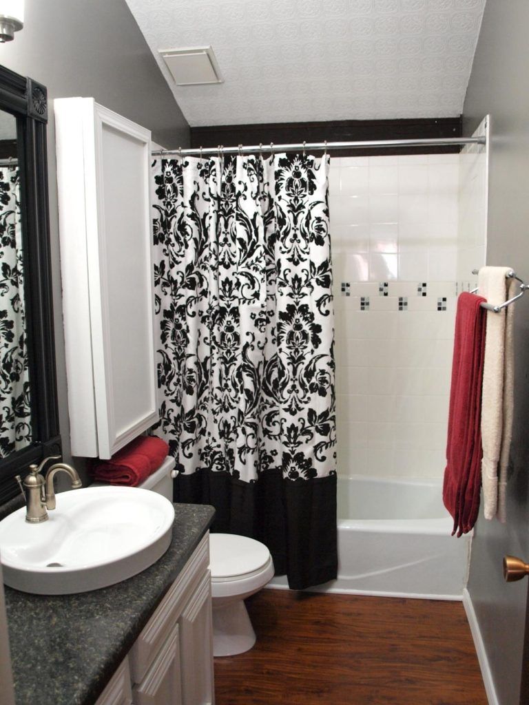 Bathroom Decorating Ideas Black White And Red White bathroom decor