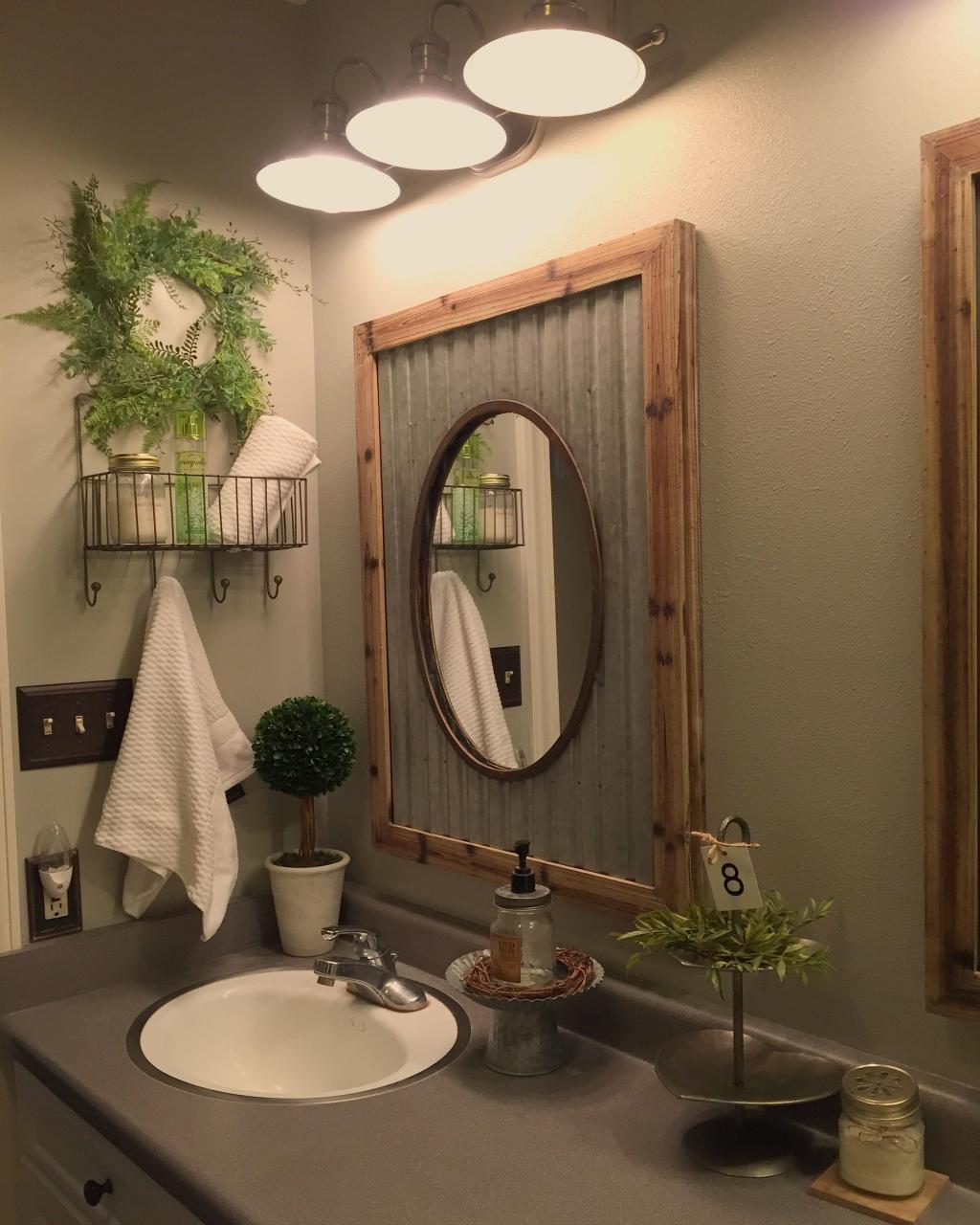 DIY mirror. Rustic bathroom mirrors, Rustic bathroom designs, Small