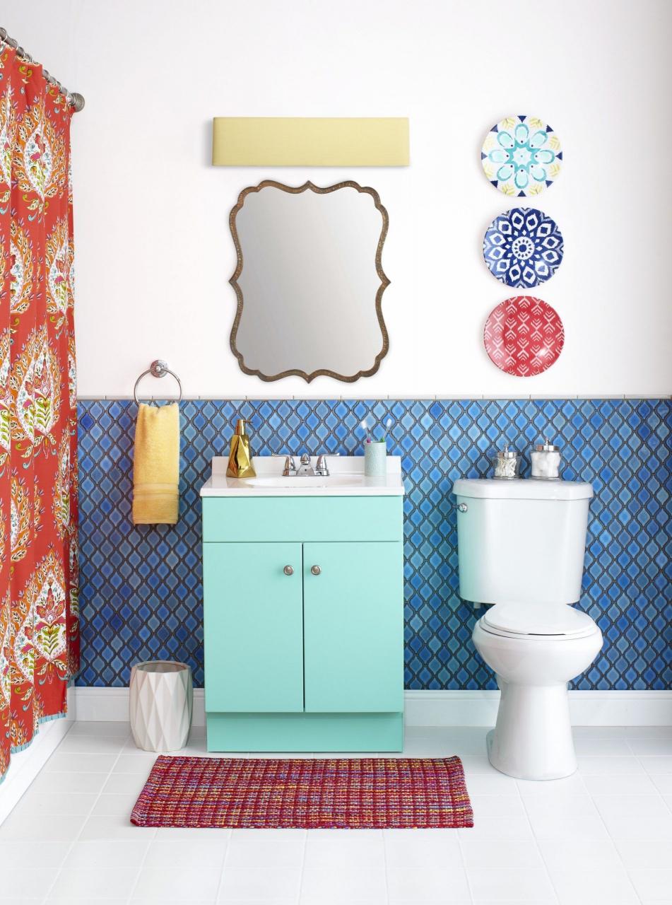 Fresh Colorful Bathroom Decor in 2020 Bathroom decor colors, Girls