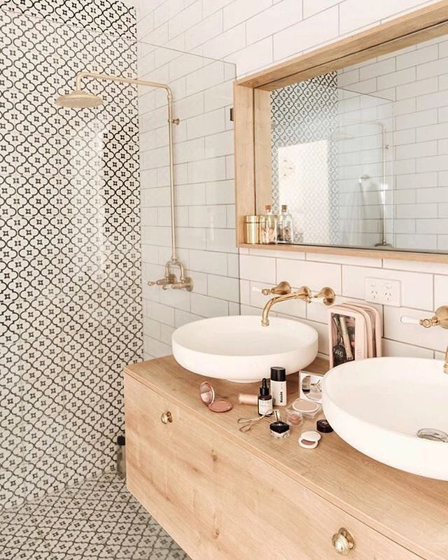 Modern Bathroom Decor Ideas Pinterest / Modern Bathroom Bathroom Shelf