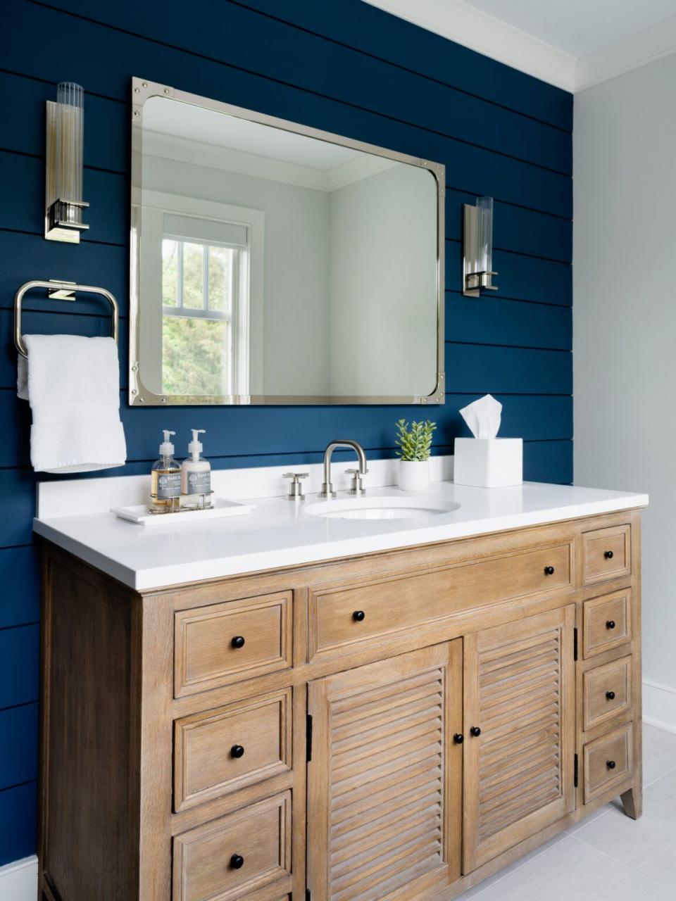 Accent With Shiplap Navy Wall in 2020 Blue bathroom accents, Blue