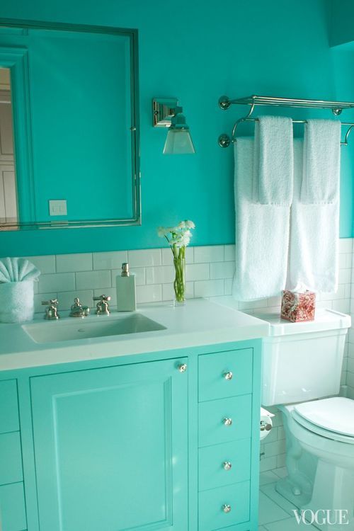 Real, bright, Tiffany box blue in the bathroom of Brett Heyman’s Upper