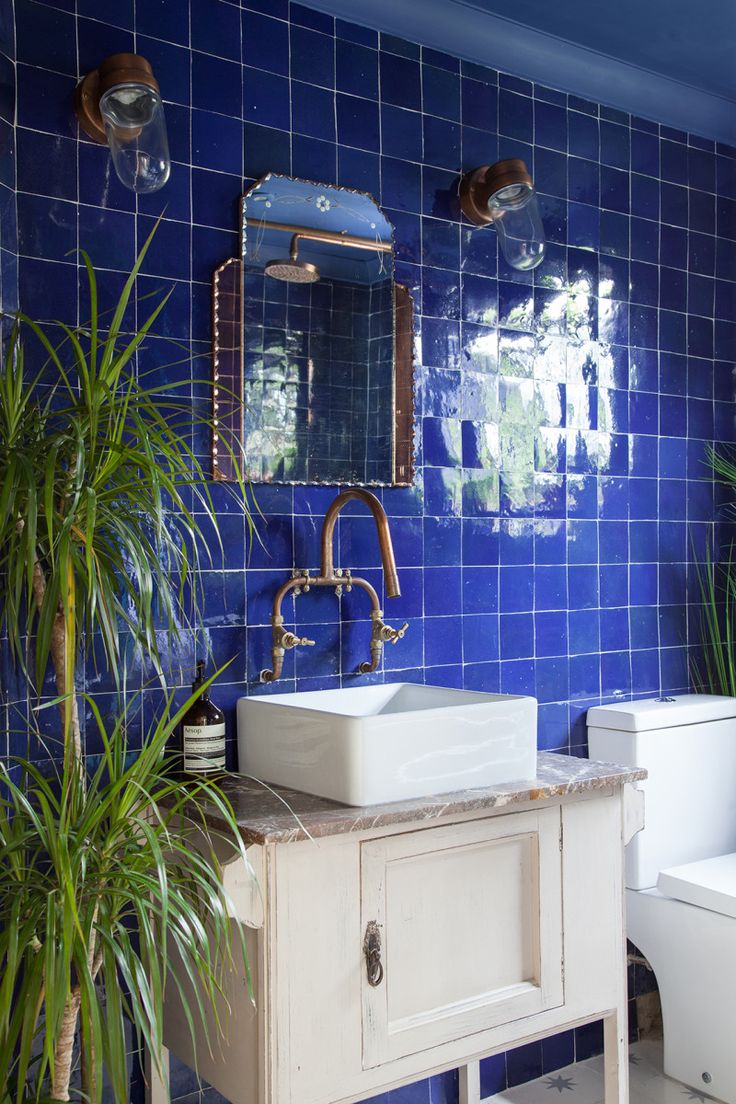Vintage Blue Tile Bathroom Decorating Ideas