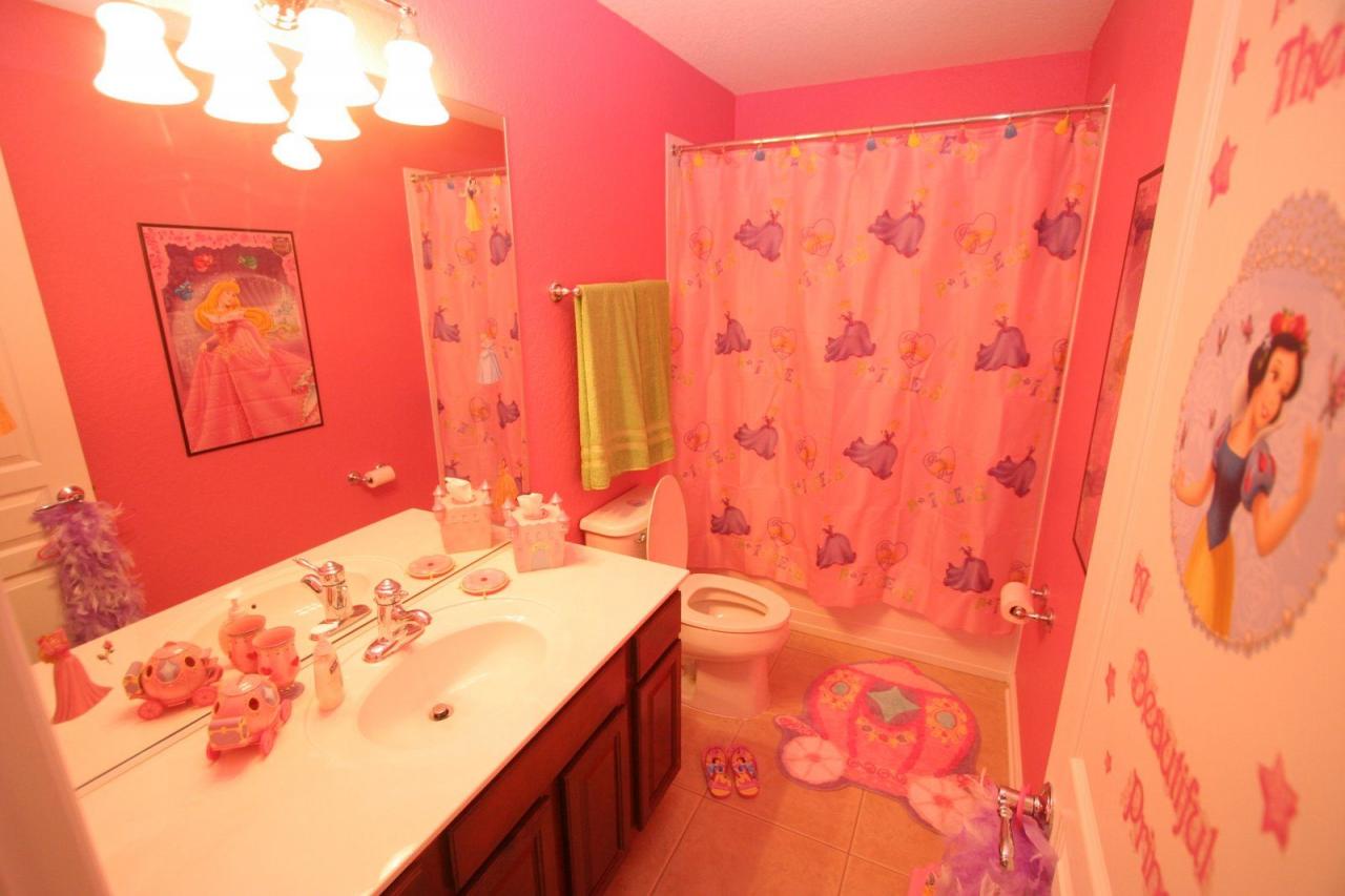 i want a disney bathroom!! Girl Bathrooms, Dream Bathroom, Bathroom