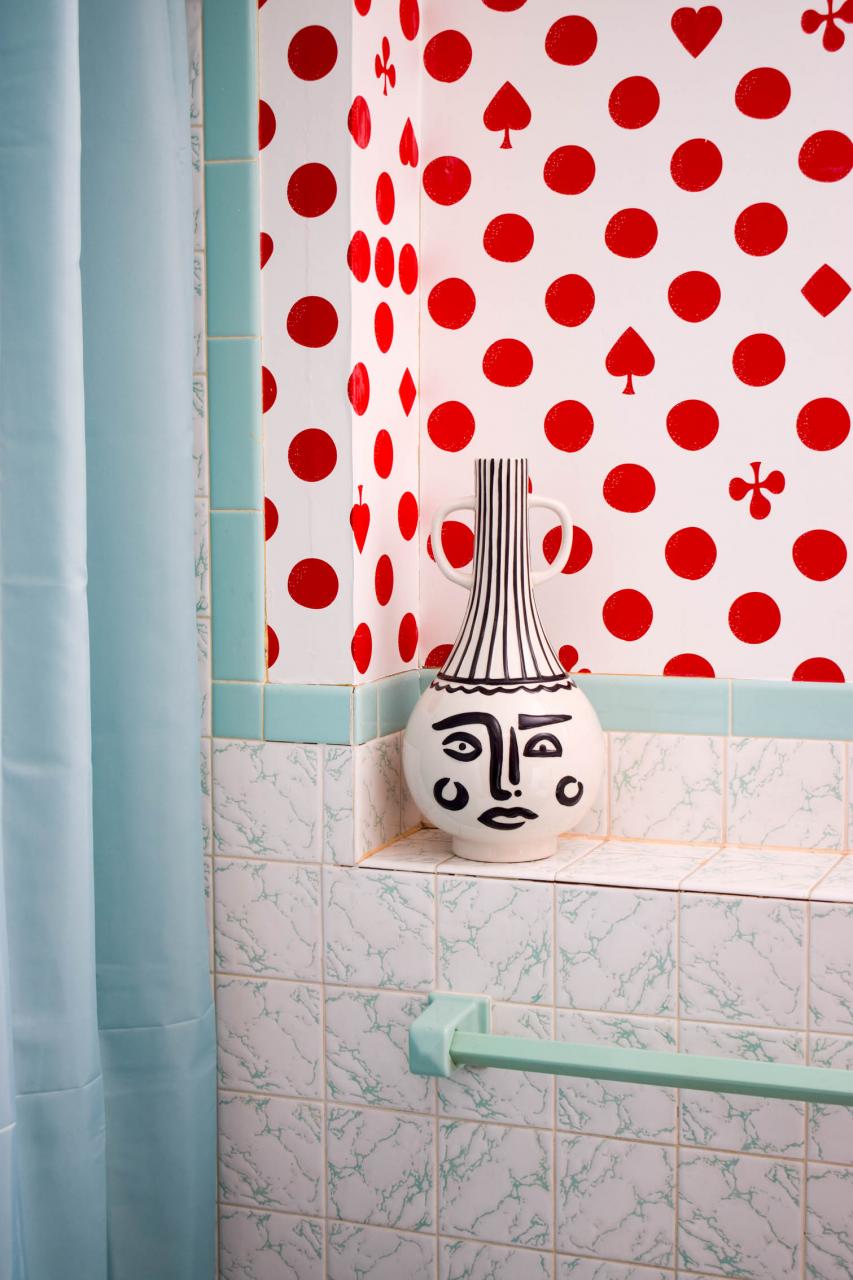 Alice in Wonderland Bathroom • PMQ for two