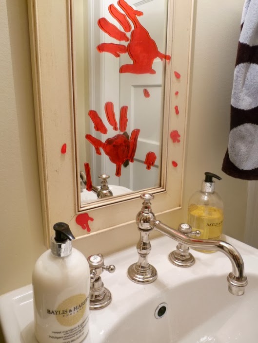 To da loos 11 Halloween mirrors to spook up your bathroom decor