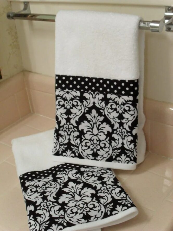 Black damask bath hand towels set of 2