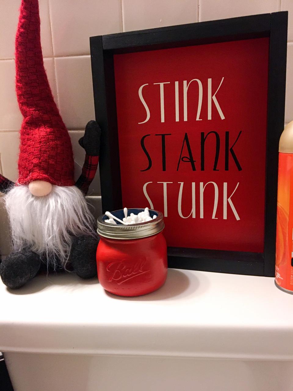 Farmhouse Christmas Bathroom Sign The Grinch Stink Stank Stunk Etsy