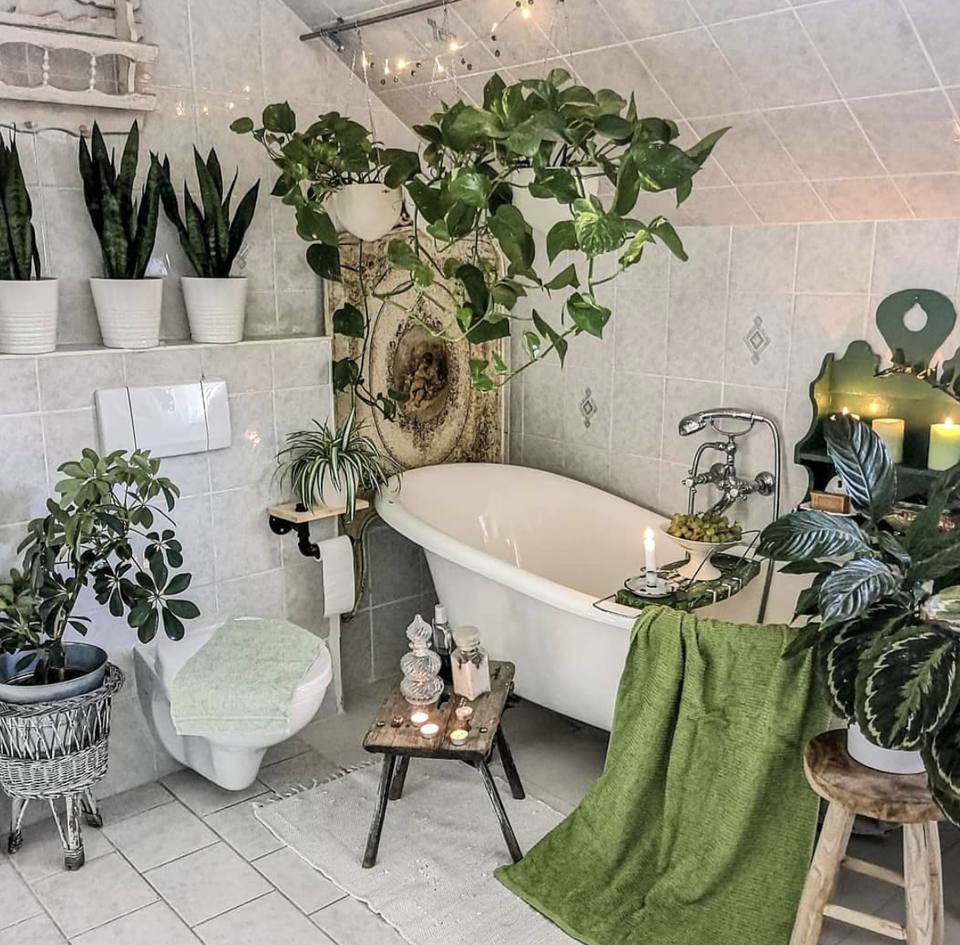 17 Bathroom Plants That Were Styled Perfectly