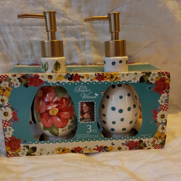 The Pioneer Woman Bath Pioneer Woman Soap And Lotion 3 Piece Set