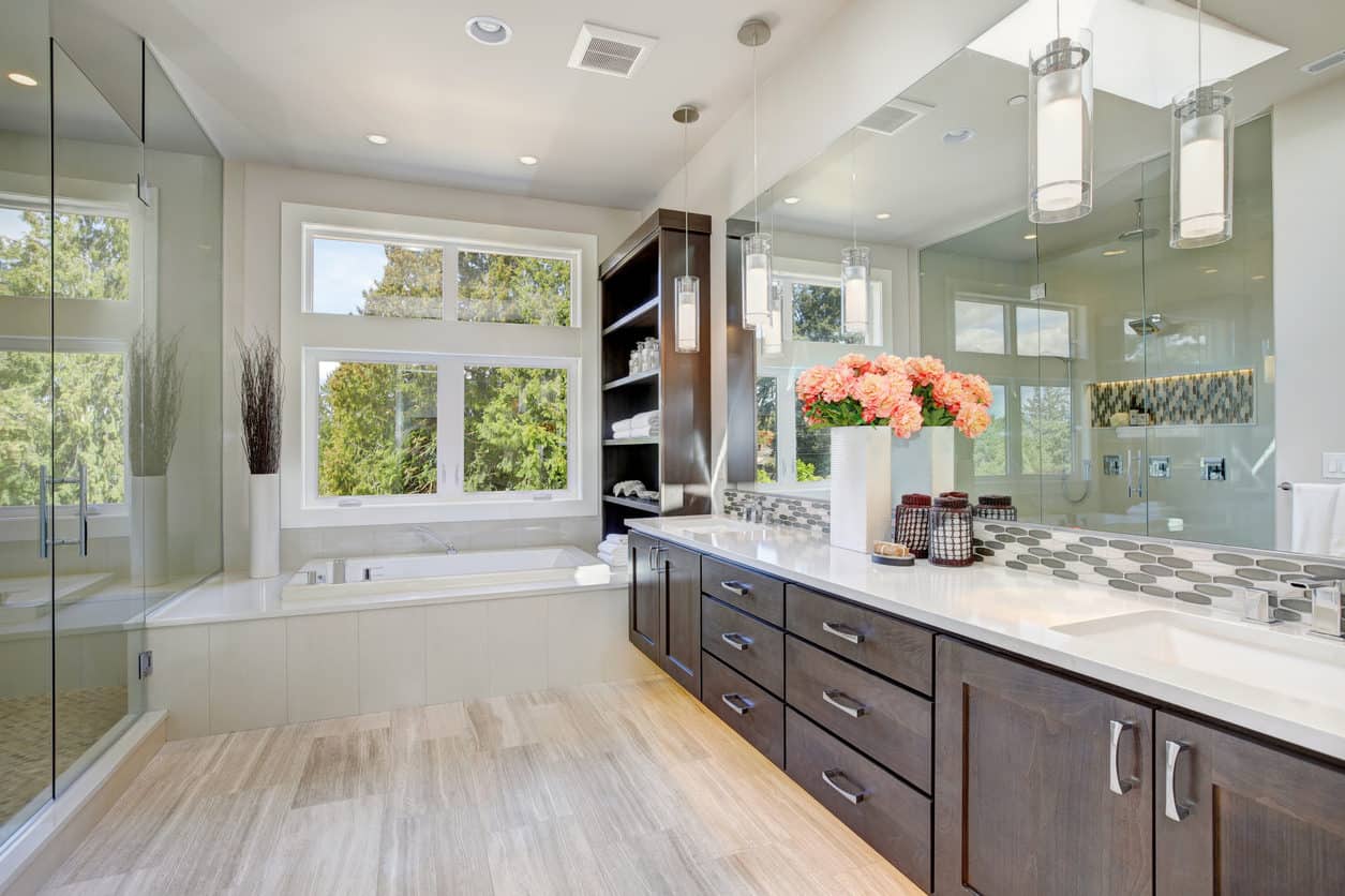 22 Fantastic Master Bathroom Layouts Home, Family, Style and Art Ideas