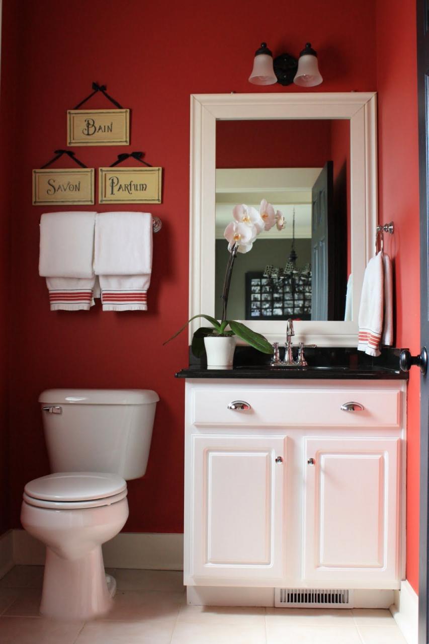 red bathroom Daily Dream Decor