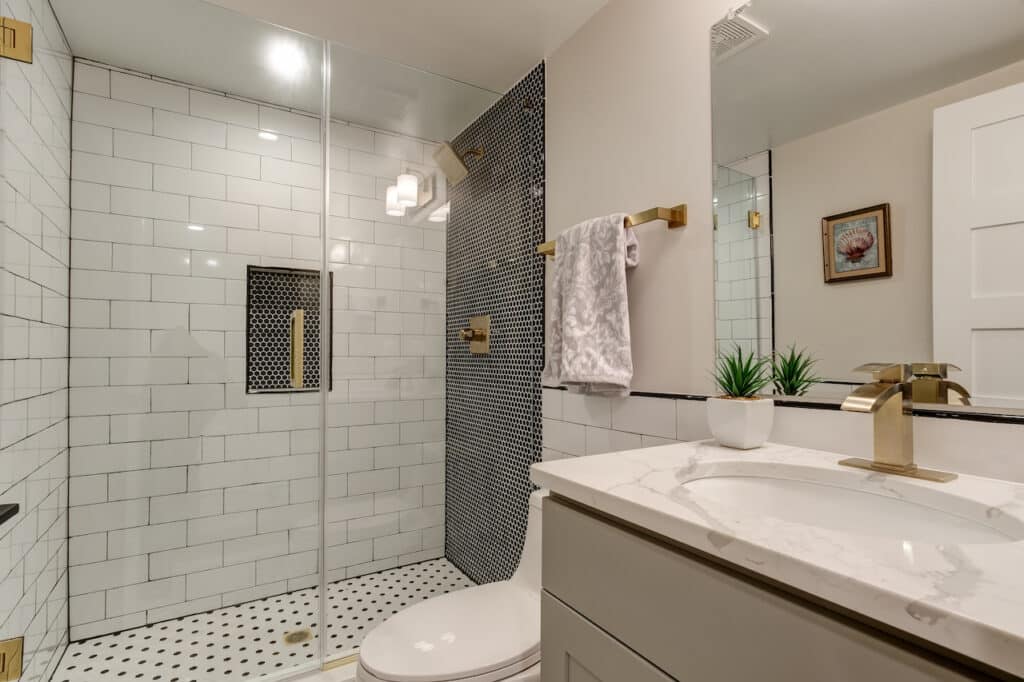 18+ Bathroom Remodel Cost Small Most Searched for 2021 Bathroom
