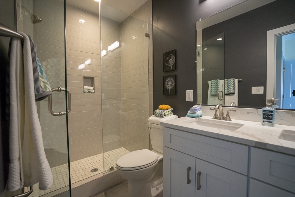 What Factors Determine Small Bathroom Remodel Costs?