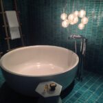 Beautiful Bathrooms With Dramatic Tile